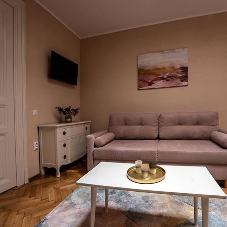 Rendez-Vous Apartment シギショアラ エクステリア 写真